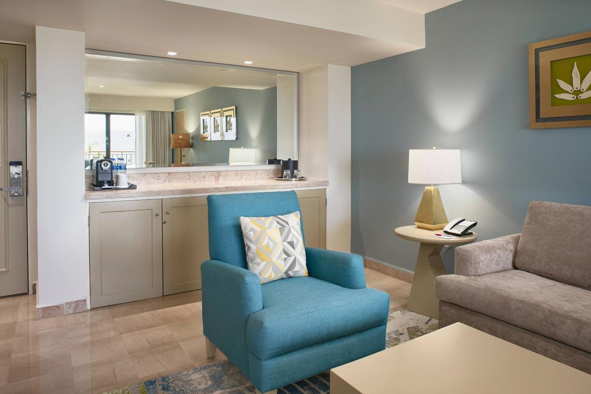1 Bedroom Junior Suite 1 King Ocean view,1632999596:JPEG